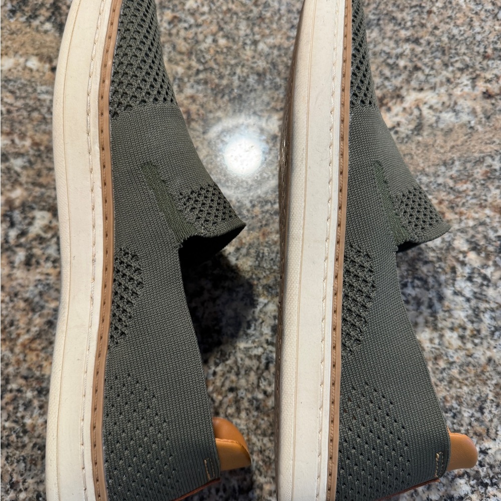 TRULAND Women's Slip On Sneakers/Breathable Knit Loafers. Olive green, size 8.5 - Picture 9 of 11